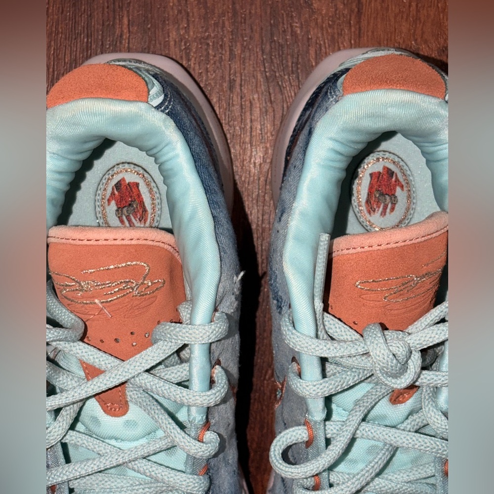 Nike LeBron size 11 - Picture 7 of 14